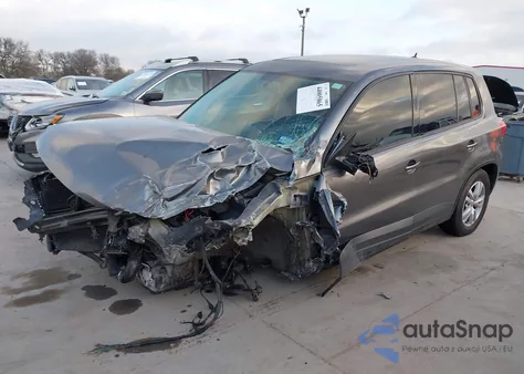 2013 Volkswagen Tiguan S из США, поврежденный, VIN WVGAV7AX2DW549045